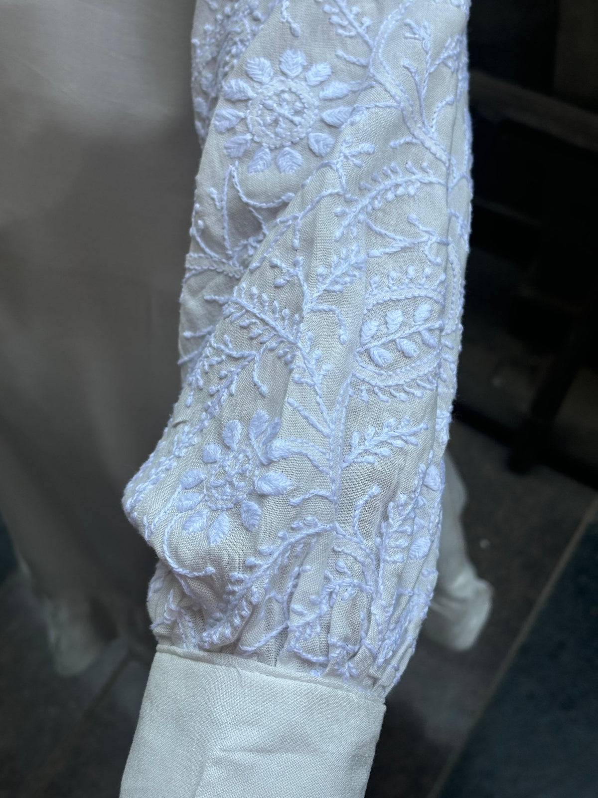Nazaakat — Lucknow hand-embroidered Chikankari bail jal on full bishop sleeve, close up
